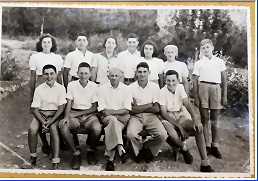 1946המורה ברזילי עם כתה